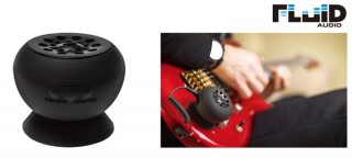 吸盤でギターに取り付ける、ポータブル・ギターアンプ「Strum Buddy」発売 