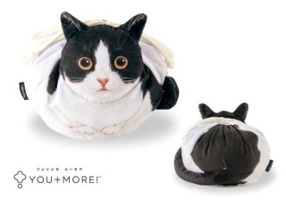 フェリシモの結ぶと丸くなる「猫のまんまるきんちゃく」。後ろ姿もキュート！