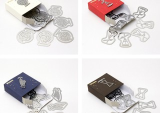 ビクセン、天体望遠鏡や流れ星などをエッチングでデザインしたクリップを発売