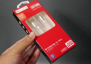 話題のダイソー製、MFi認証取得済のLightningケーブルを購入してみた