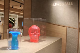 スイーツ製のオブジェを展示販売する「キャンディアートミュージアム by PAPABUBBLE」がオープン