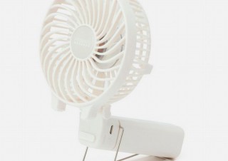 KEYUCA、アロマオイルの香りで涼をとれる「充電式ハンディファン」を発売
