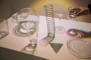 100BANCH、影の色が変容する照明RGB_Lightの先行予約開始