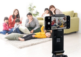 サンワサプライ、頑丈で衝撃に強いアルミ製タブレットホルダーを発売