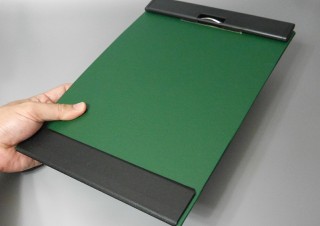 マグネット内蔵でこんなに変わる、進化したイマドキのクリップボード