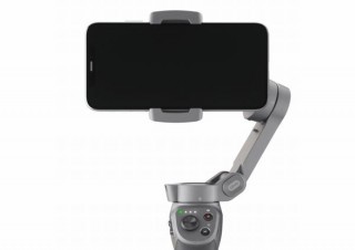 DJI、折りたたみ式に進化したスマートフォン用スタビライザー「OSMO MOBILE 3」発売