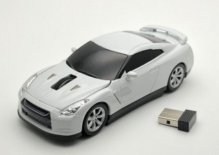 フェイス、日産GT-R(R-35)ホワイト色の無線マウスを発売