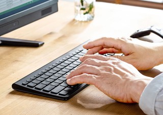 サンワサプライ、最厚部14.4mmのパンタグラフ式キーボードを6種類発売