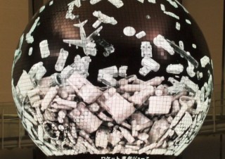 日本科学未来館で常設のシンボル展示“ジオ・コスモス”の新コンテンツ「未来の地層」の公開がスタート