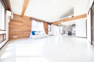 自然光が入るクリエイティブな撮影スタジオ「リングリンク」がオープン