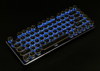 上海問屋、LEDで青く光る機能も搭載したタイプライター風のキーボードを発売