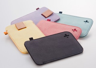 トリニティ、マイクロファイバー素材を使った新型iPod touch用ケースとケーブルクリップのセット