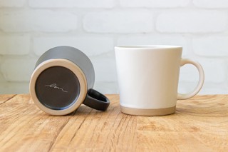 ハレの日のギフトにも。末広がりの“八角形”で幸せを願う「eniマグ」が、いい夫婦の日に一般発売