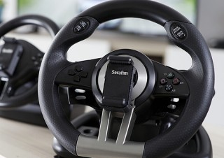 Gloture、スマホやゲーム機で本格レースを体験できるハンドルコントローラーを発売