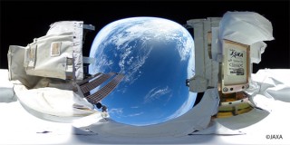 JAXAとリコー、宇宙空間で撮影した360℃の全天球映像を公開