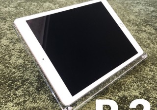 ワークスタジオ、iPad POSレジ用のアクリル製スタンド「R2」を発売
