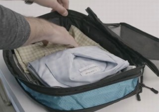 ファスナーを閉めると衣服を圧縮できる「Duplex」、改良した第二世代登場