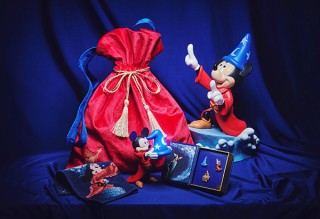 ミッキーの誕生日をお祝い！ディズニーストアで『ファンタジア』デザインの特別アイテムが登場