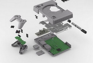 バンダイ、プレステとセガサターンの内部まで精巧に再現した「プラモデル」発表