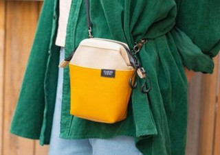 ノマドに必要なアイテムをきっちりコンパクトに持ち運べる「仕事道具入れポーチ」