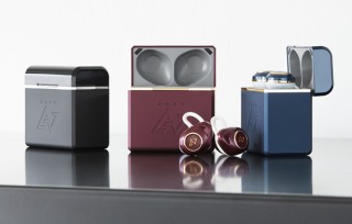 AVIOTのベストセラーイヤホン「TE-D01d」がアップグレード。外音取り込み、ワイヤレス充電など