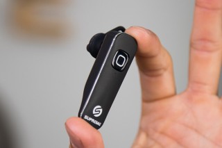 Howard、33ヶ国語対応のイヤホン型翻訳機SUPREMEを先行販売開始