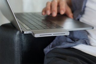 Gloture、スリムな見た目の外付けSSDエンクロージャーFledging Shell Slimを発売