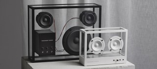ネイビーズ、サステイナブルデザインの透明なスピーカーTRANSPARENT　SPEAKERを発売
