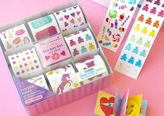 オシャレGIRL必見！ PLAZAで見つかるユーモアたっぷりなホリデーギフト雑貨