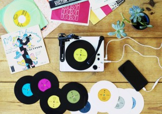 学研プラス、スマホに接続して音楽や声をレコードにできるカッティングマシンの組立キットを発売