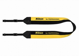 ニコン、よりロゴを印象的に配した「スーパーワイドⅢストラップ」発売