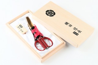 ニッケン刃物の日本刀はさみが世界へ！ インテリア業界のパリコレ「メゾン・エ・オブジェ」に出店