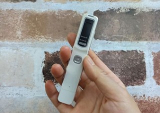 AJAX、スマホの通話を自動録音できるレコーダー「StickPhone 8G」を発売
