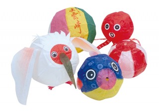 特産の紙風船づくりの100周年を記念した新潟県出雲崎町の「オリジナル紙風船デザインコンテスト」