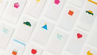 紙製品メーカーのマルアイが窓から覗く色の変化を楽しめる「窓ぽち袋」を発売