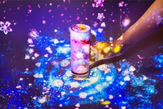 五感で楽しむ花の体感型アート展「FLOWERS BY NAKED 2020 －桜－」が開幕