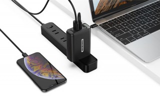 フォーカルポイント、カードサイズの4ポート搭載100WGaN充電アダプタを発表