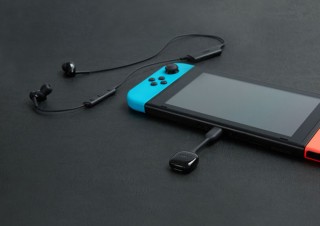 ラディウス、aptX LLに対応したUSB接続のBluetoothオーディオトランスミッターを発売