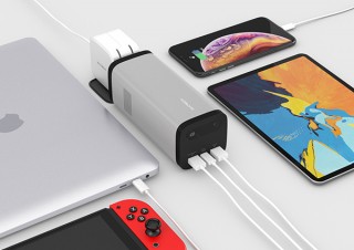 コンセント（AC）、 USB-A (QC3.0)、Type-C（PD3.0）がついた万能モバイルバッテリー「TowerCell+ II」