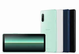 ソニー、有機ELディスプレイとトリプルレンズカメラを搭載した「Xperia 10 II」を発売