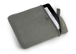 フォーカルポイント、スタイリッシュなiPad用インナーケース2種類