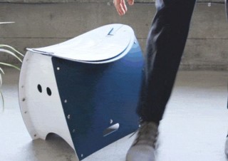 イスにもごみ箱にもなる折りたたみスツール「PATATTO350＋」がクラファンに登場