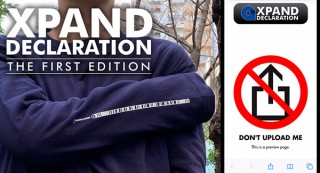 アップロード禁止を宣言する「Don't Upload Me（私をアップロードしないで）」Tシャツ