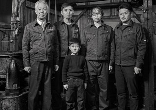 伝統工芸の“継承”をテーマとした町田益宏氏の写真展「継ぐもの -In between crafts-」
