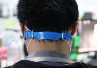 耳にかけないでいいからマスク痛み軽減、3Dプリンタで作れる「バックル」データ公開