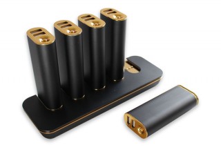 オウルテック、モバイルバッテリー5台とステーション型充電器のセットを発売