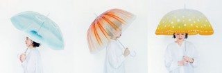 フェリシモ、クラゲの模様を細部まで再現した「雨空を泳ぐクラゲの傘」を発売