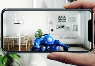 自宅リビングにタチコマ！auが攻殻機動隊最新作を家で体験する複数コンテンツ配信