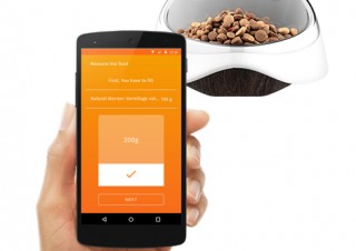 プラススタイル、ペットの運動や食事量を確認できる「PETBLEスマートバンドルキット」を発売
