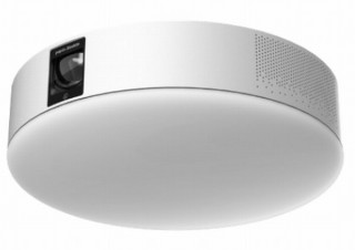 世界初のプロジェクター付きシーリングライトが新機能を搭載した新モデルを発表